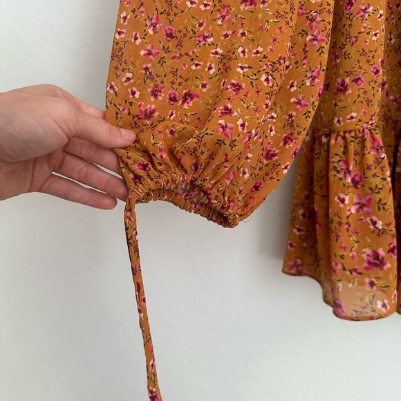 Tularosa x REVOLVE Mini Dress in Lafayette Floral Size S - Picture 4 of 5